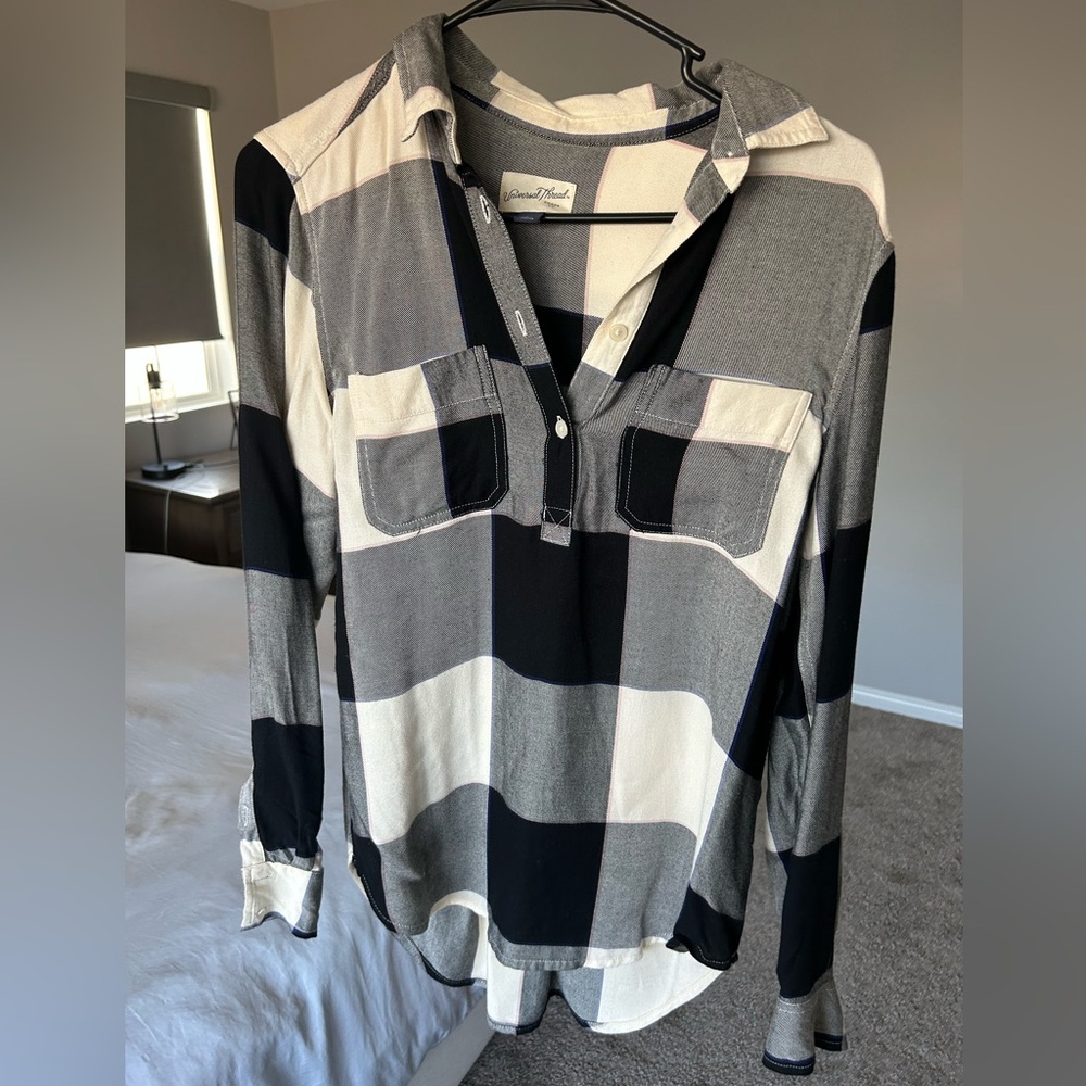Universal thread Longsleeve 1/4 button up plaid